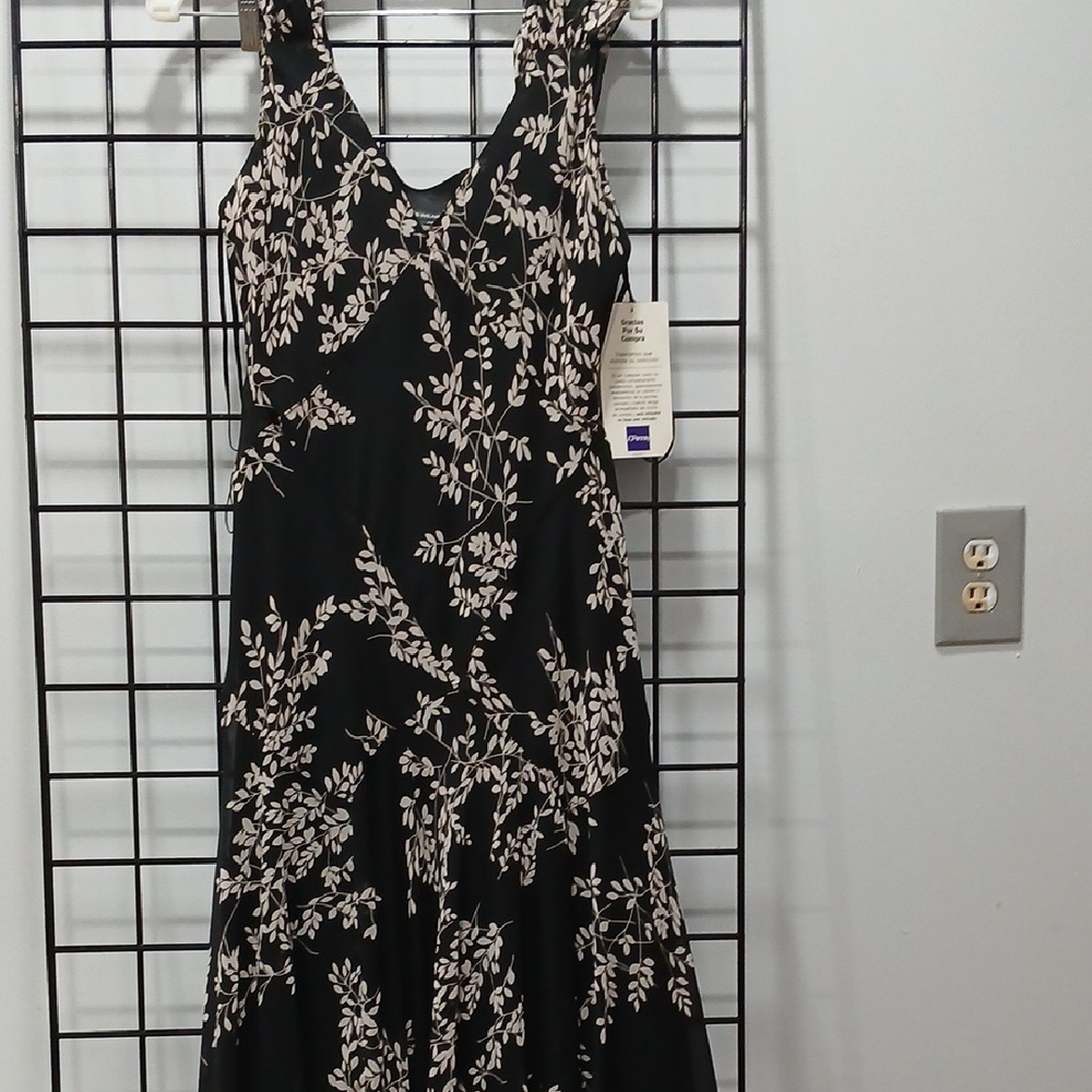 Jones Wear Cream Maxi Sundress Scoop Neck